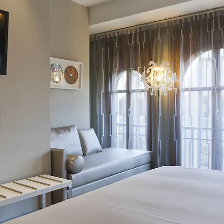 & Princesa Munia Hotel 4*