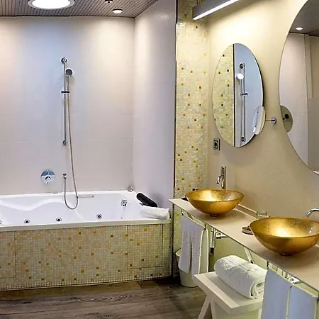 Hotell & Princesa Munia 4*