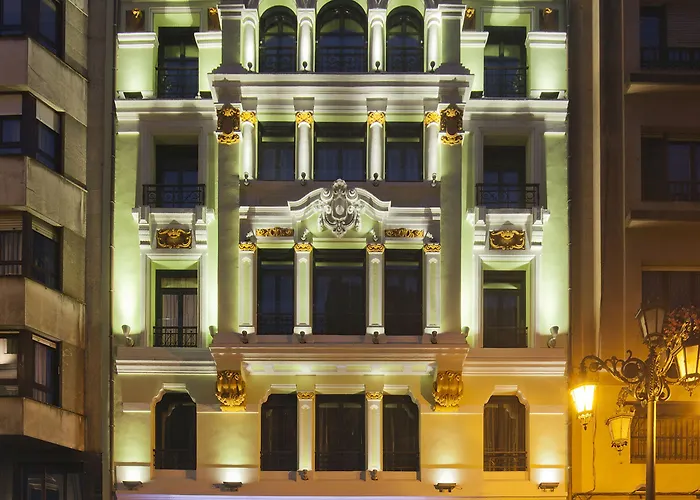 & Princesa Munia Oviédo